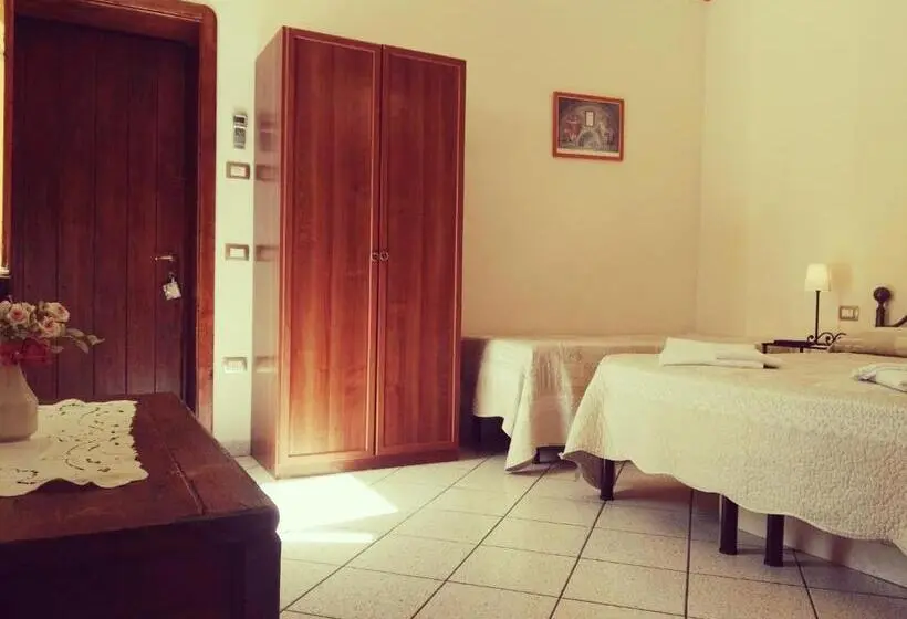 Standard Yhden Hengen Huone, Il Casolare Di Leonardo