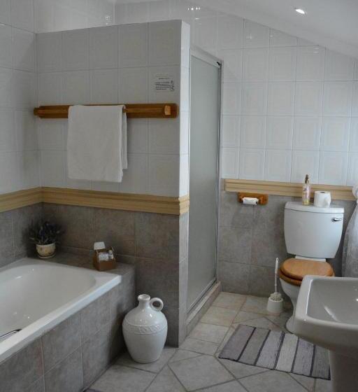 スタンダードルーム, Le Chateau Guest House And Conference Centre