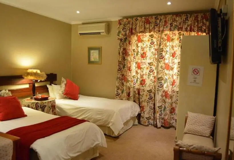 اتاق اجرایی, Le Chateau Guest House And Conference Centre