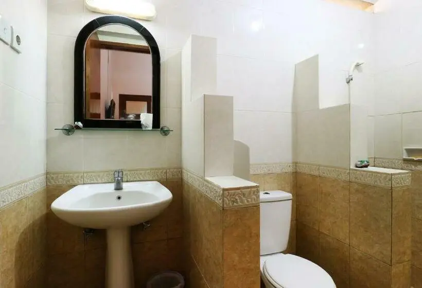 スイート, Reddoorz Plus Near Brawijaya Museum