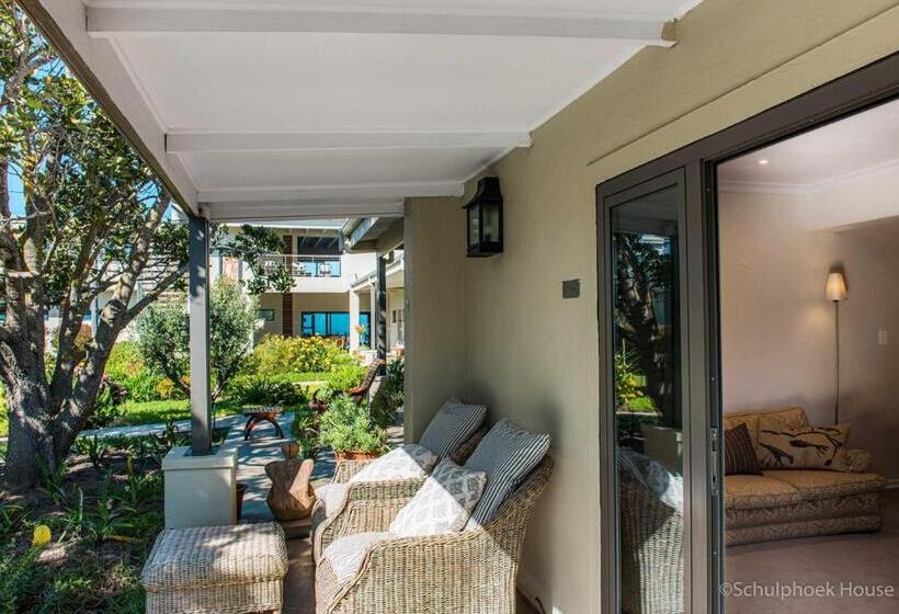 اتاق سه نفره دلوکس با چشم‌انداز باغ, Schulphoek Seafront House