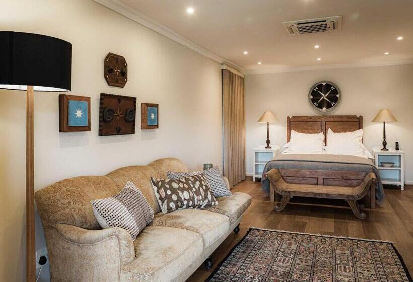 اتاق لوکس با چشم‌انداز باغ, Schulphoek Seafront House