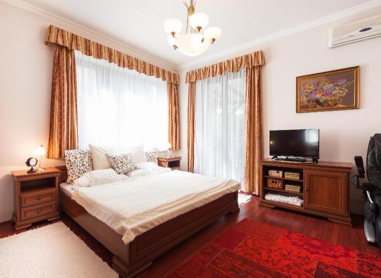 スタンダード４人部屋, Villa Cecile