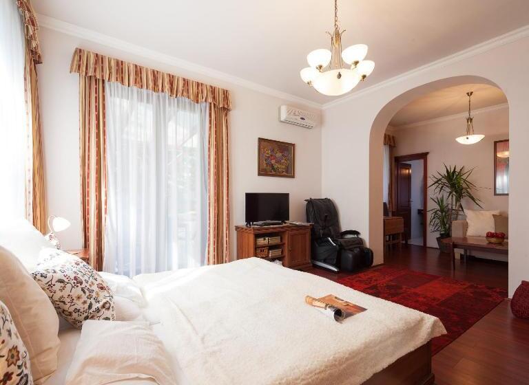 スタンダード４人部屋, Villa Cecile