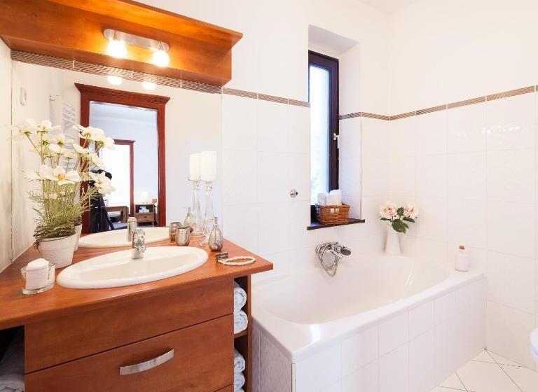 スタンダード４人部屋, Villa Cecile