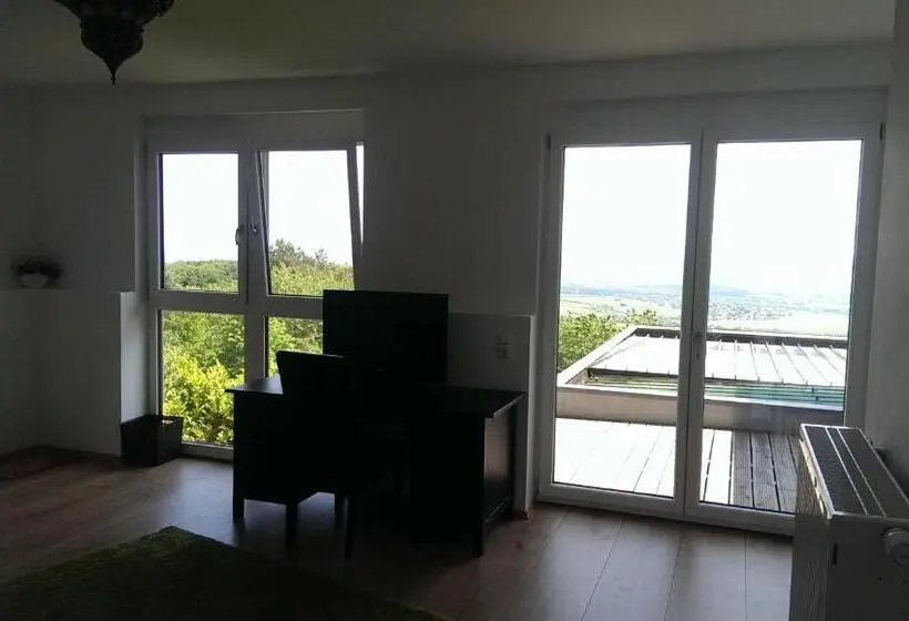 バルコニー付スイート, Zum Rebhang Bed & Breakfast
