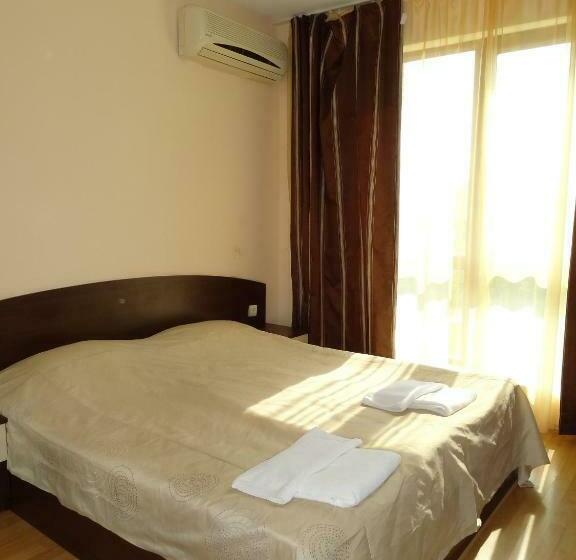 آپارتمان 1 خوابه, Triumph Holiday Village