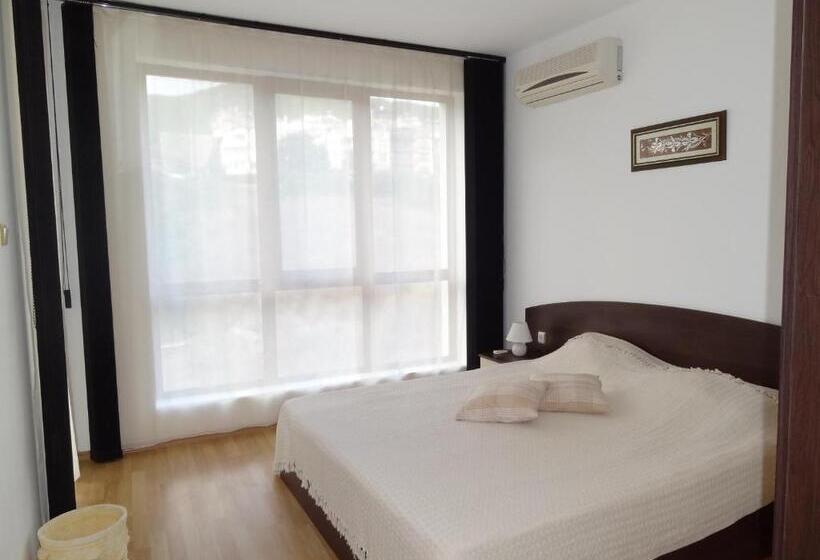 带2个卧室的公寓, Triumph Holiday Village