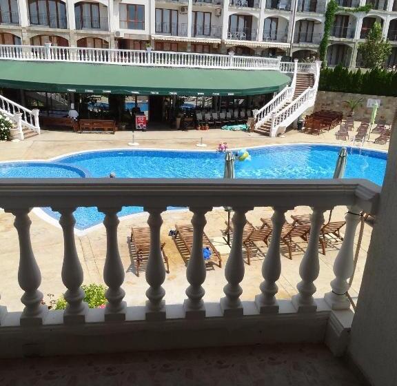 带2个卧室的别墅, Triumph Holiday Village