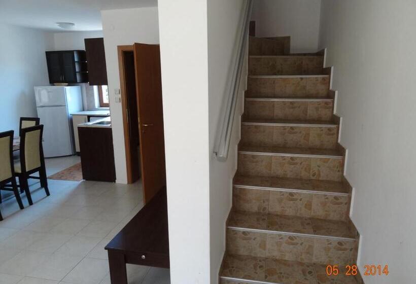 带2个卧室的别墅, Triumph Holiday Village