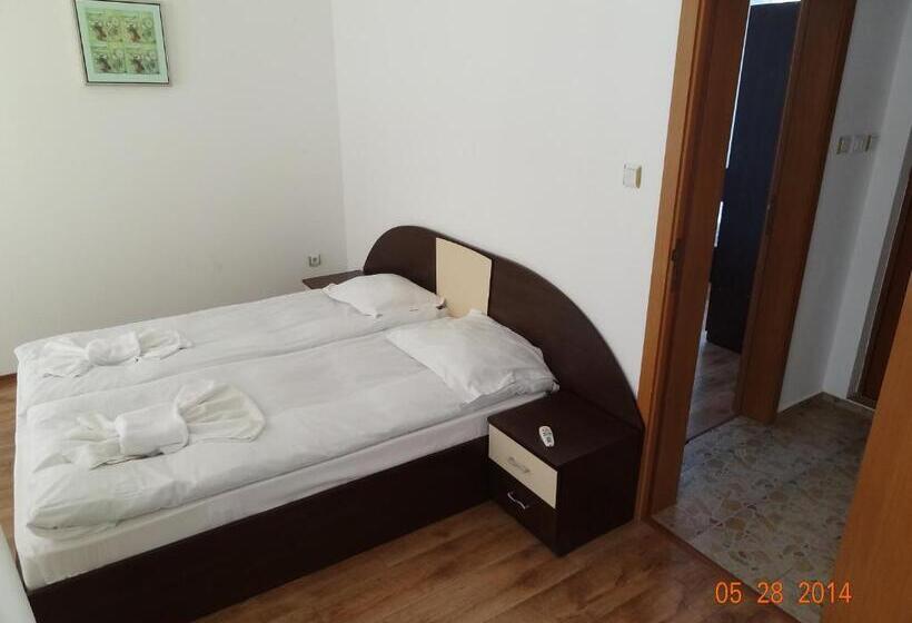 וילה בת 2 חדרי שינה, Triumph Holiday Village