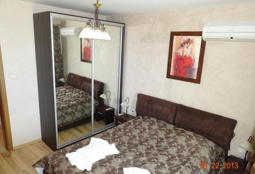 带1个卧室的顶楼公寓, Triumph Holiday Village