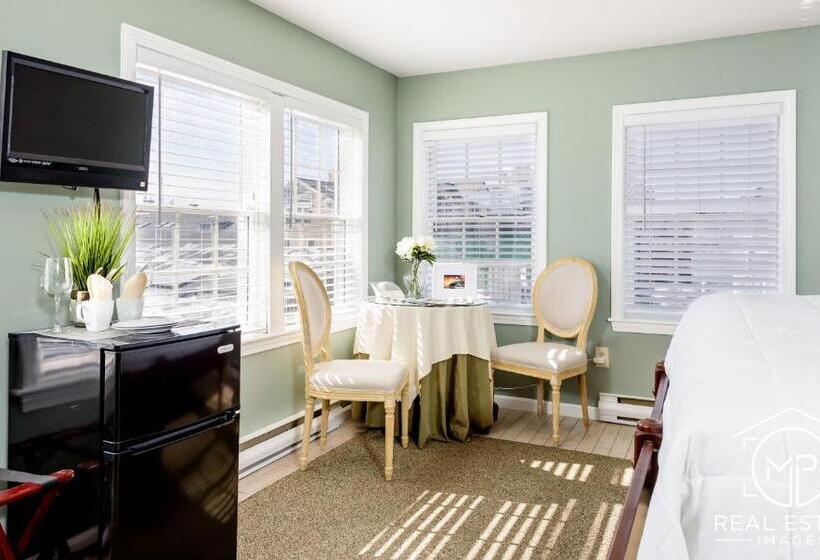 غرفة ديلوكس سرير كينج, Bouchard Restaurant & Inn