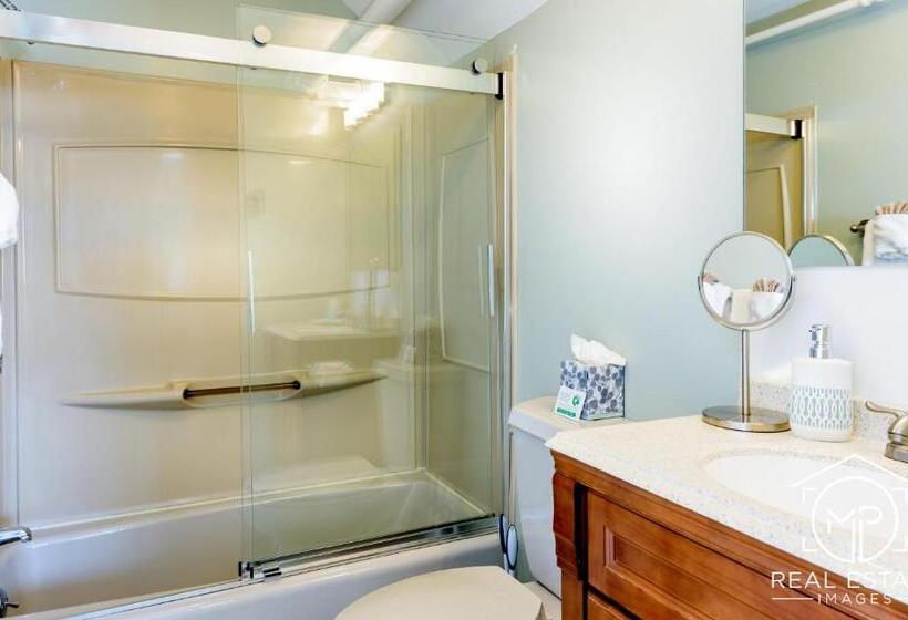 غرفة سوبيريور سرير كينج, Bouchard Restaurant & Inn