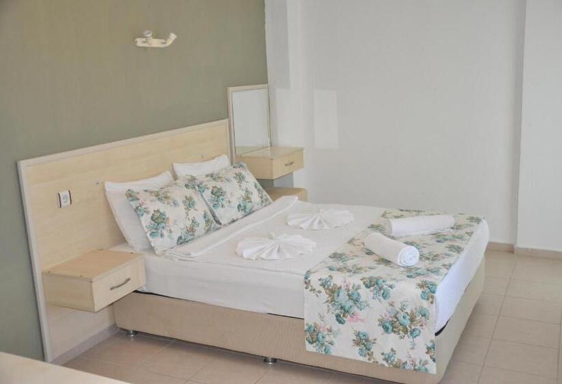 شقة غرفة واحدة مطلة على الحديقة, Lacivert Boutique