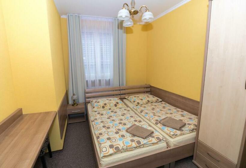 Номер Стандарт, Penzión Kastelán