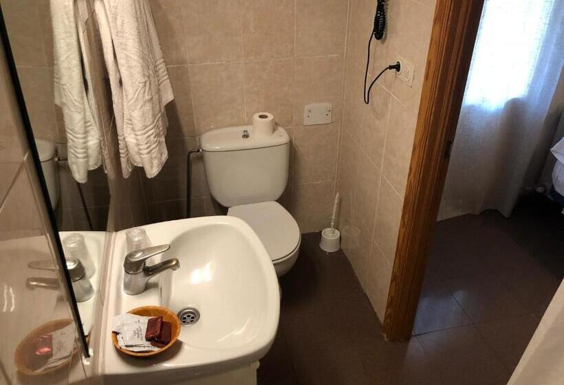 اتاق استاندارد سه نفره, Posada Tintes