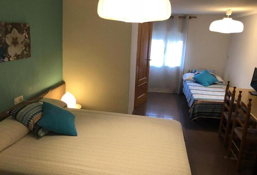 اتاق استاندارد سه نفره, Posada Tintes