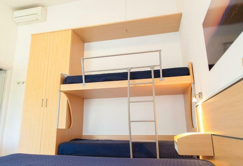 스탠다드 방갈로, Residence Casabianca