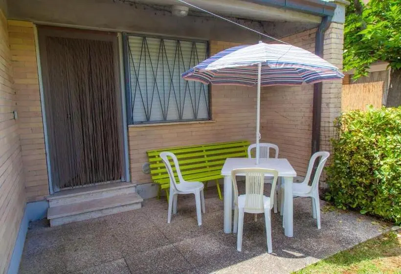 スタンダードバンガロー, Residence Casabianca