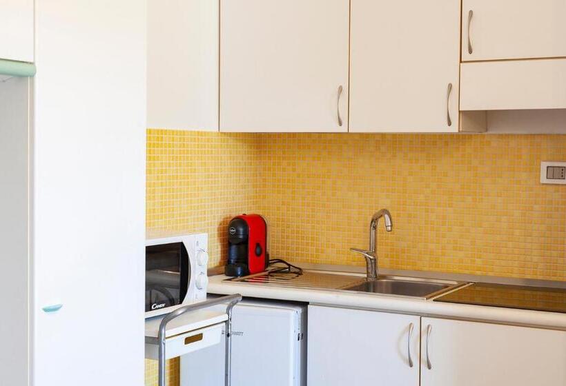 스탠다드 스튜디오, Residence Casabianca