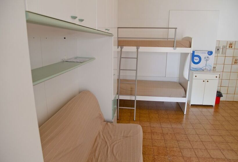 스탠다드 스튜디오, Residence Casabianca