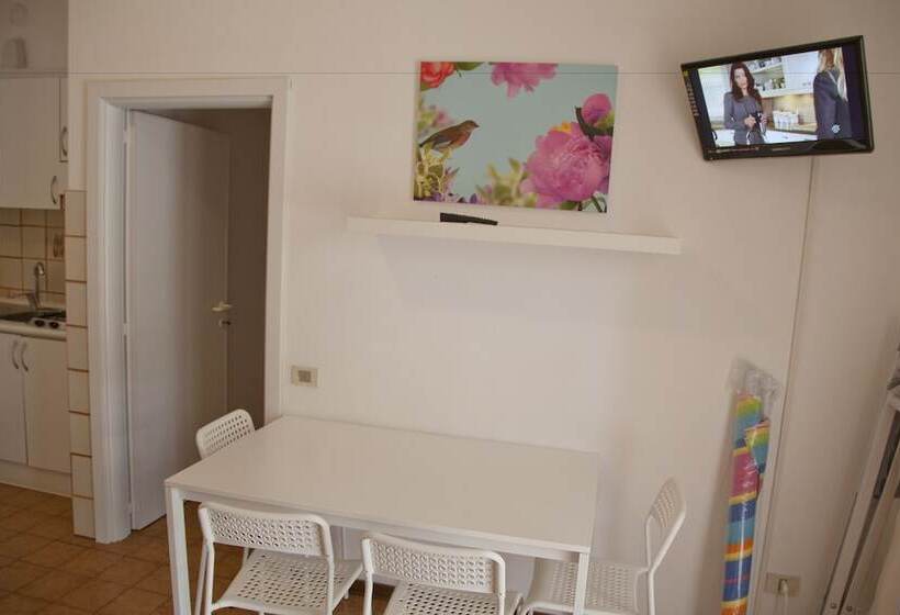 스탠다드 스튜디오, Residence Casabianca