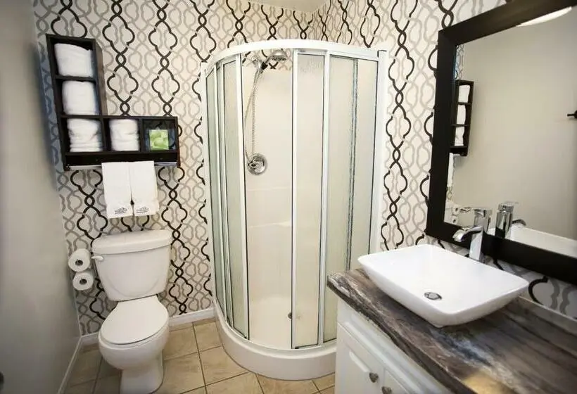Standard Studio, Studiotel Bromont