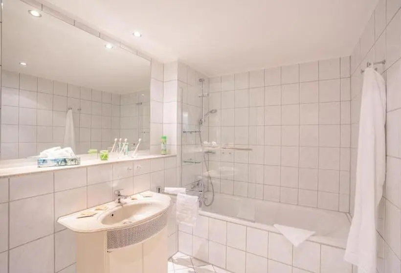 スタンダード4人部屋, Aparthotel Tropenhaus Bansin