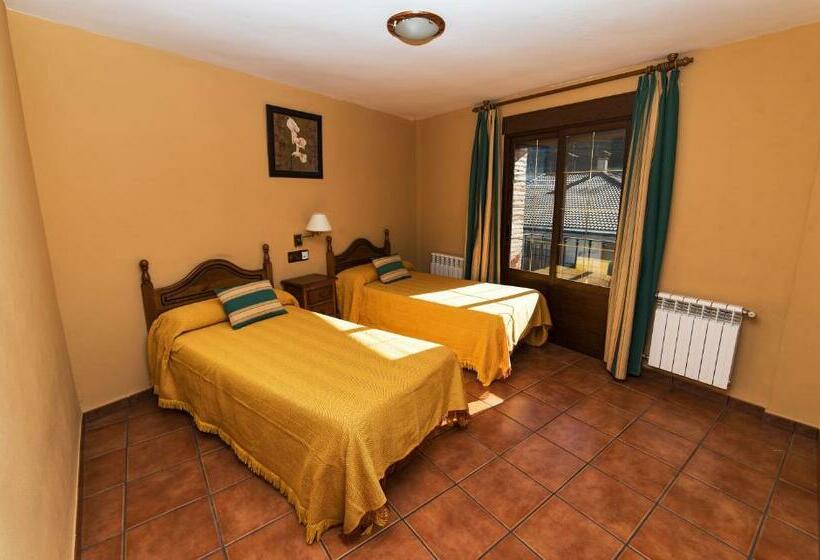 דירת חדר, Apartamentos Raisa