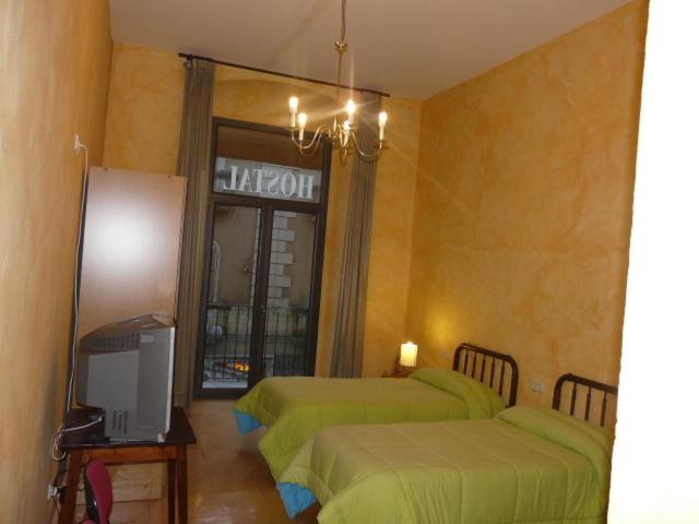 Quarto Estandar, Hostal Adarnius