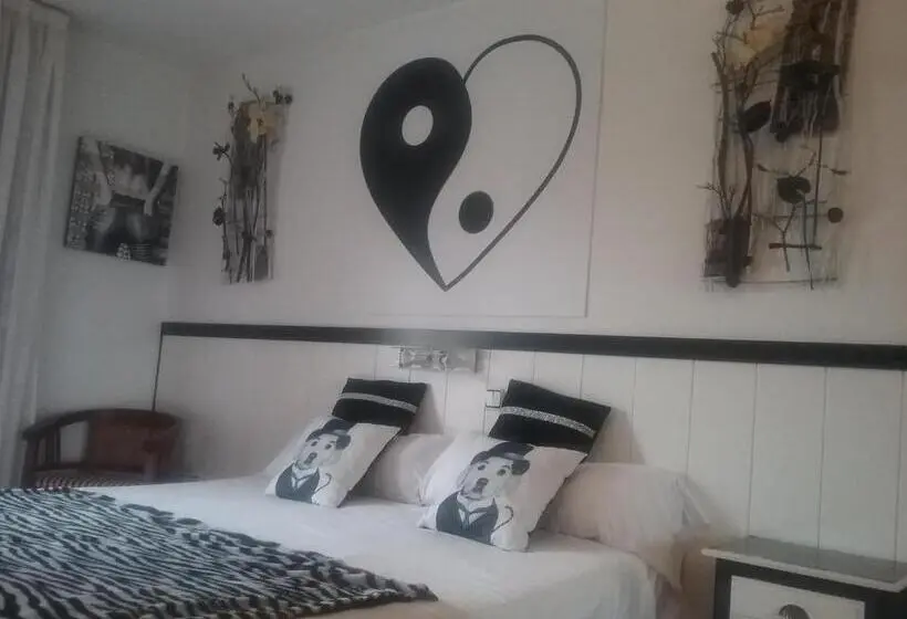スタンダードルーム, Hostal La Carretera