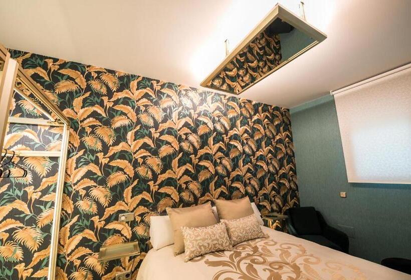 Номер Стандарт, Hostal La Carretera