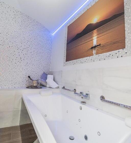 Номер Стандарт с Гидромассажем, Hostal La Carretera