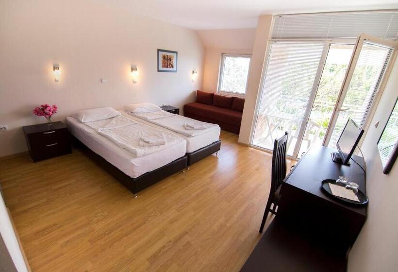 اتاق استاندارد با بالکن, Oaza Inn