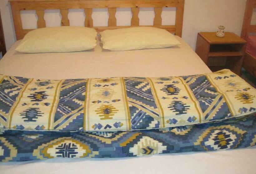 Номер Стандарт Четырехместный Совместный Санузел, Rupa Guest House