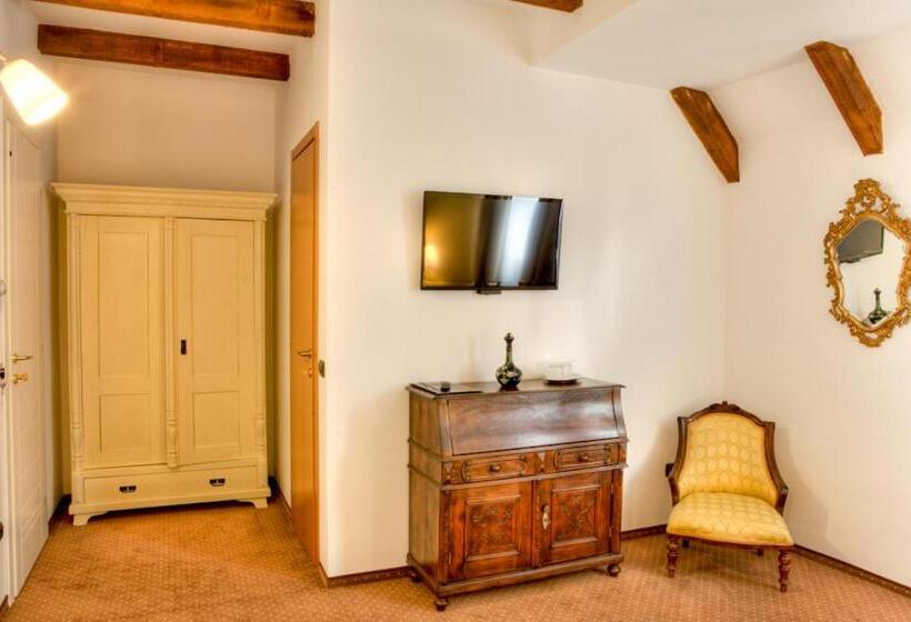 חדר סטנדרט, Trattoria Al Gallo