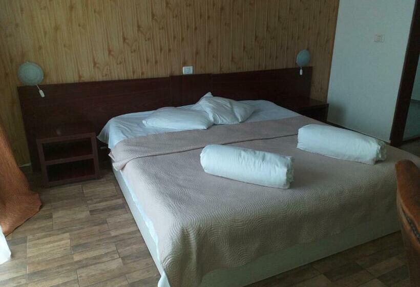 Номер Стандарт, Pensiunea Johanna