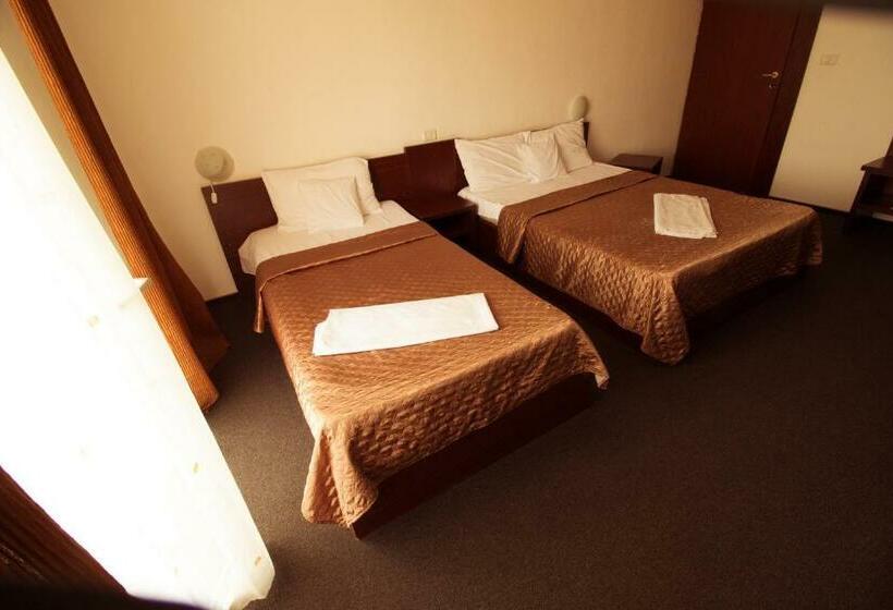 Номер Стандарт, Pensiunea Johanna