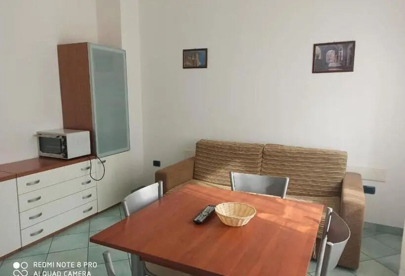 اتاق اکونومی, La Residenza Apart