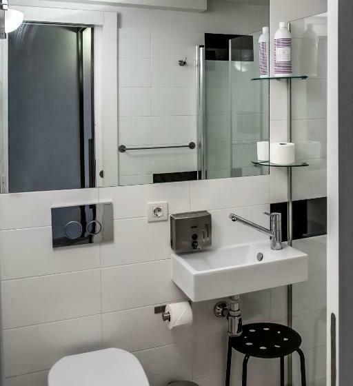 اتاق استاندارد, Maria Salome