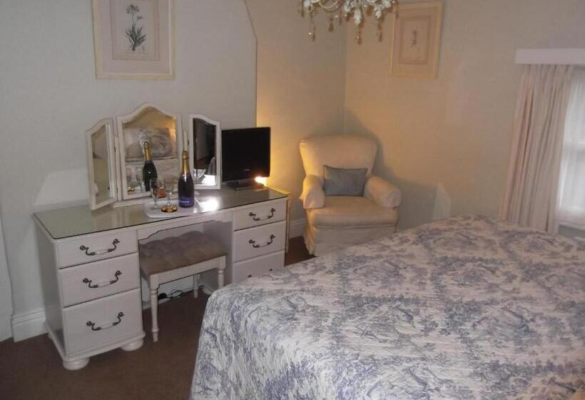 Номер Deluxe, Courtland