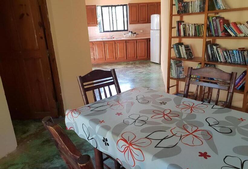 בית, 3 חדרי שינה, Gipsy Ranch Rooms