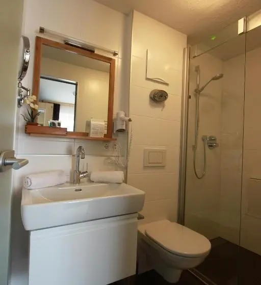 Huoneisto 1 Makuuhuone, Gästehaus Waldrand Garni