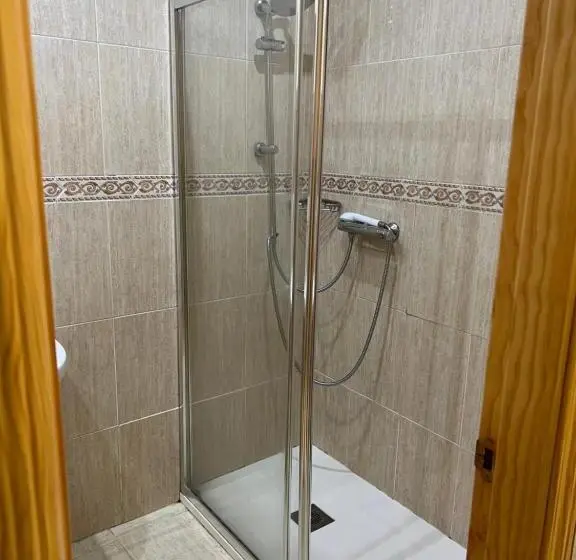スタンダードインサイドビュールーム, Hostal 82