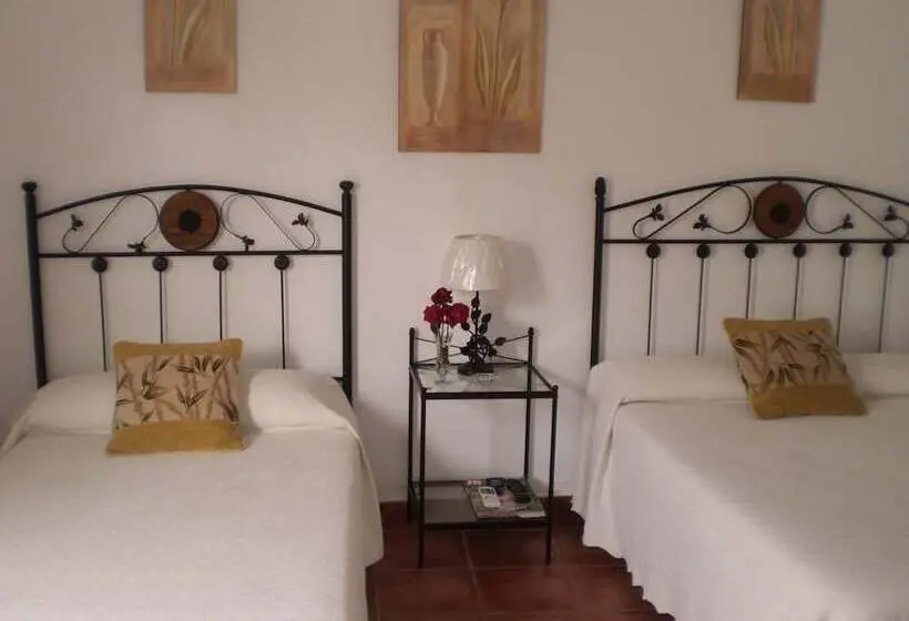 اتاق استاندارد سه نفره, Hostal El Canario