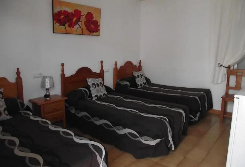 اتاق استاندارد یک نفره, Hostal El Canario