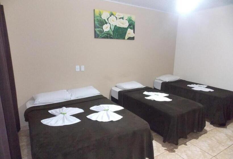 اتاق پنج‌تخته استاندارد, Pousada Aldeia Das Flores