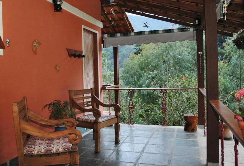 샬레, Pousada Moria