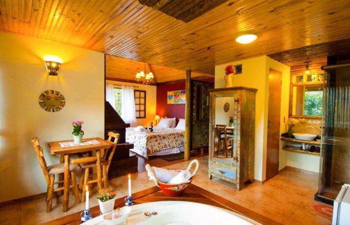 스위트 킹사이즈 침대, Pousada Moria